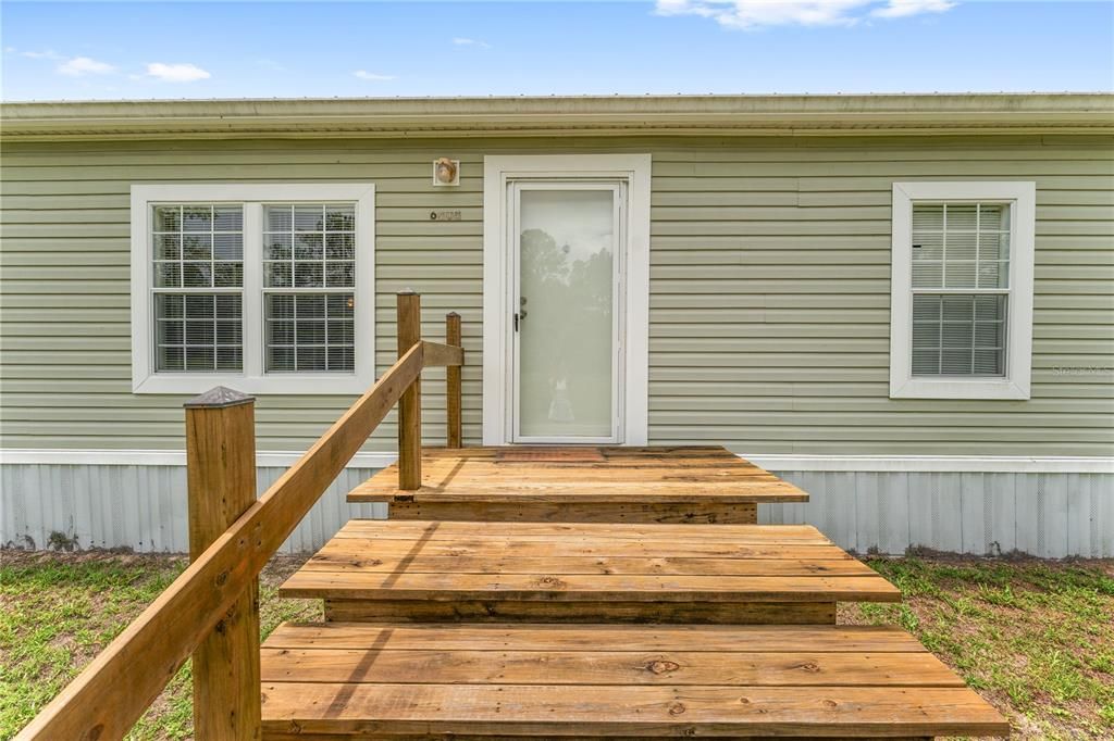 Activo con contrato: $269,900 (3 camas, 2 baños, 1248 Pies cuadrados)