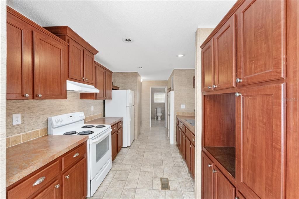 Activo con contrato: $269,900 (3 camas, 2 baños, 1248 Pies cuadrados)