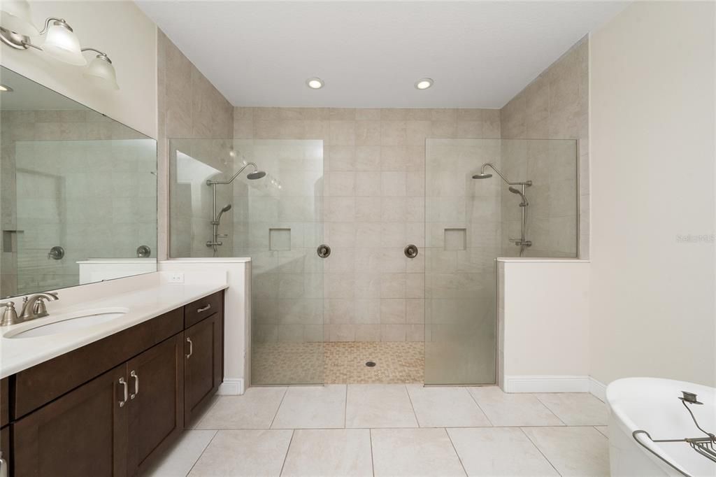 For Sale: $1,499,000 (4 beds, 4 baths, 4130 Square Feet)