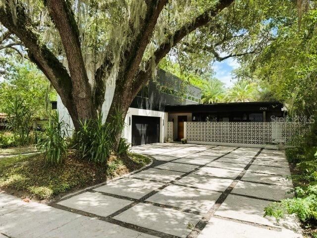 En Venta: $1,149,000 (3 camas, 2 baños, 2642 Pies cuadrados)