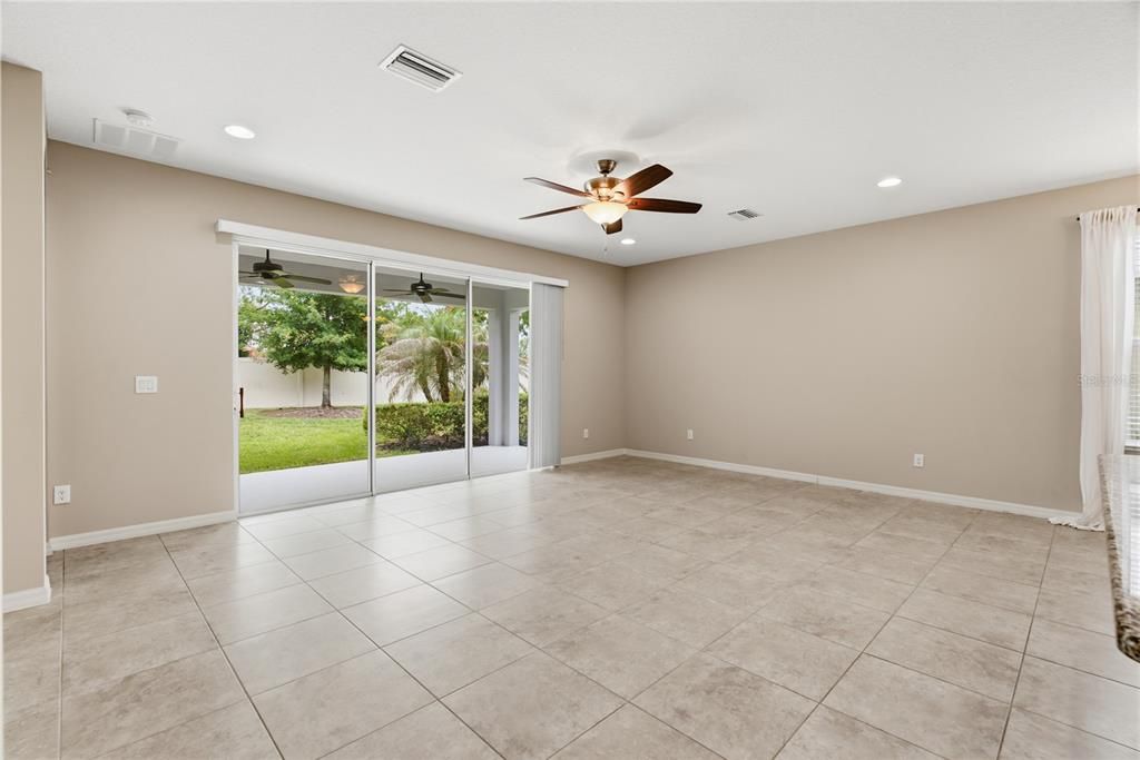 En Venta: $539,900 (4 camas, 3 baños, 2872 Pies cuadrados)