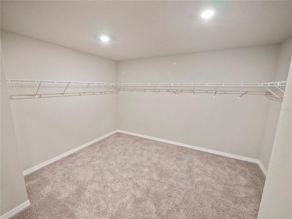 В аренду: $2,695 (4 спален, 3 ванн, 2634 Квадратных фут)