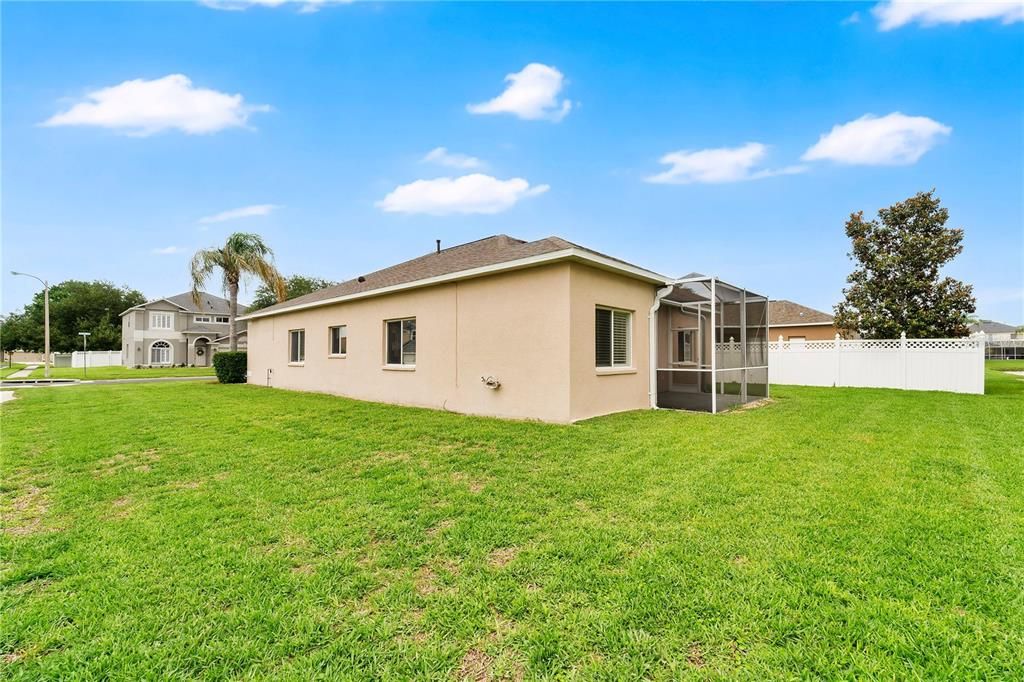 En Venta: $369,900 (4 camas, 2 baños, 1858 Pies cuadrados)