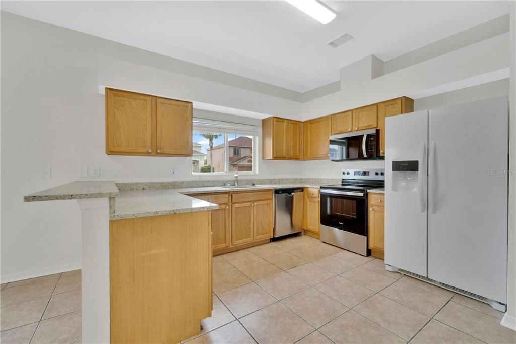 En Venta: $369,900 (4 camas, 2 baños, 1858 Pies cuadrados)