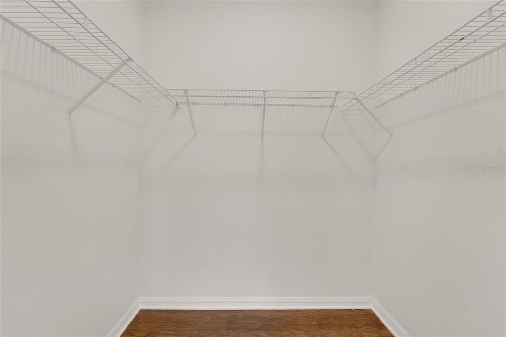 En Venta: $369,900 (4 camas, 2 baños, 1858 Pies cuadrados)