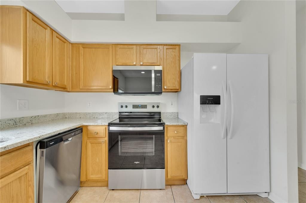 En Venta: $369,900 (4 camas, 2 baños, 1858 Pies cuadrados)