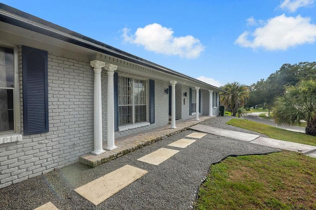 En Venta: $895,000 (4 camas, 3 baños, 2781 Pies cuadrados)