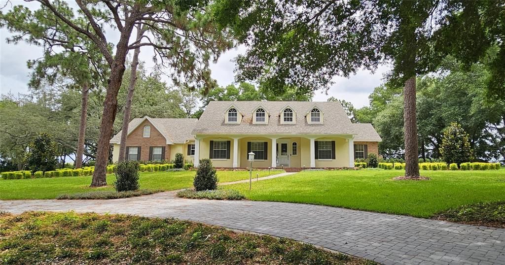 : $1,100,000 (5 beds, 4 baths, 3443 Square Feet)