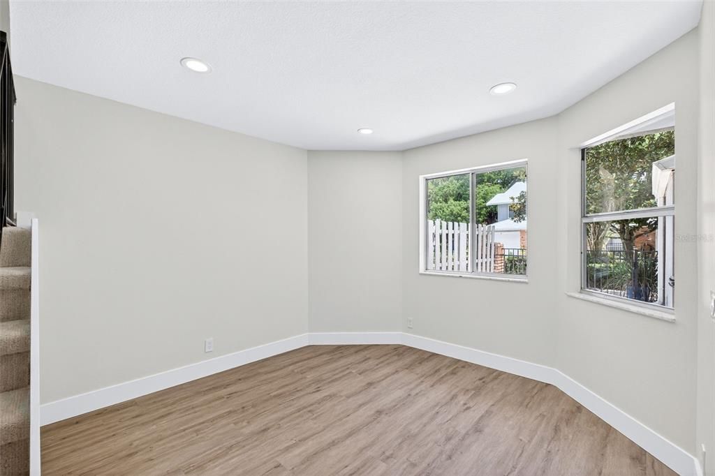 For Sale: $295,000 (3 beds, 2 baths, 1874 Square Feet)