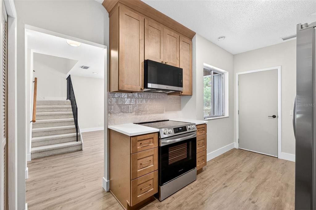 For Sale: $295,000 (3 beds, 2 baths, 1874 Square Feet)