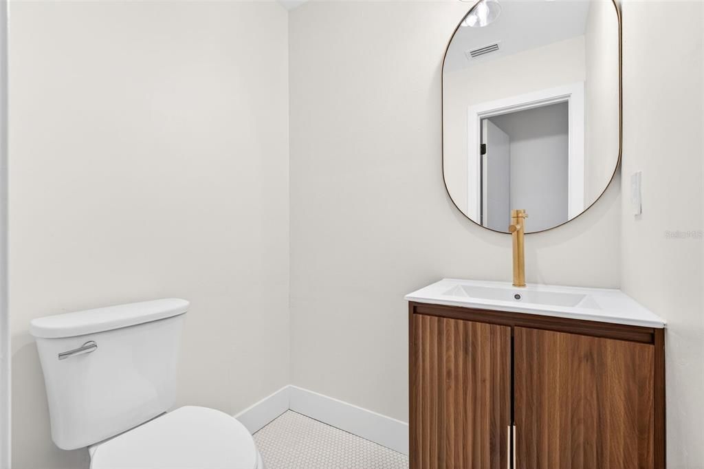 For Sale: $295,000 (3 beds, 2 baths, 1874 Square Feet)