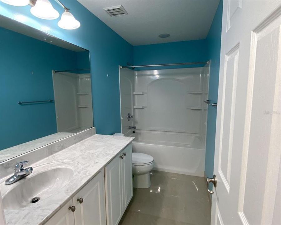 For Rent: $1,900 (2 beds, 2 baths, 1386 Square Feet)