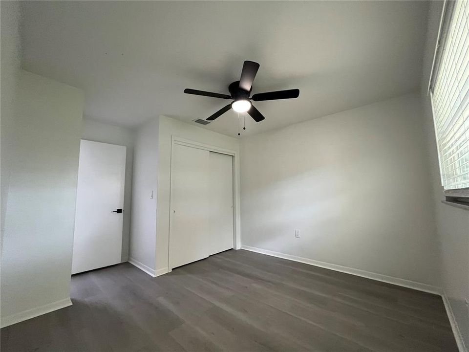 В аренду: $1,495 (2 спален, 1 ванн, 702 Квадратных фут)