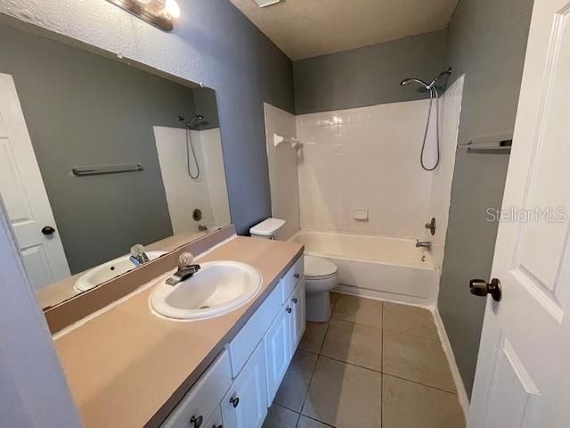 For Rent: $1,900 (3 beds, 2 baths, 1157 Square Feet)