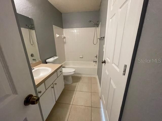 For Rent: $1,900 (3 beds, 2 baths, 1157 Square Feet)