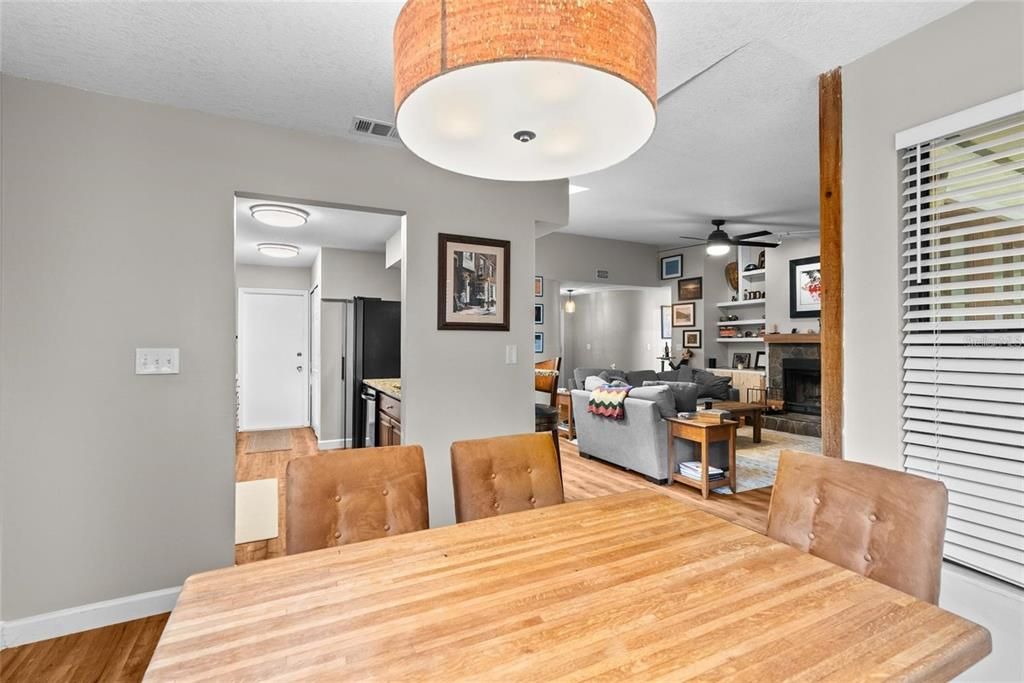 En Renta: $2,995 (3 camas, 2 baños, 1547 Pies cuadrados)