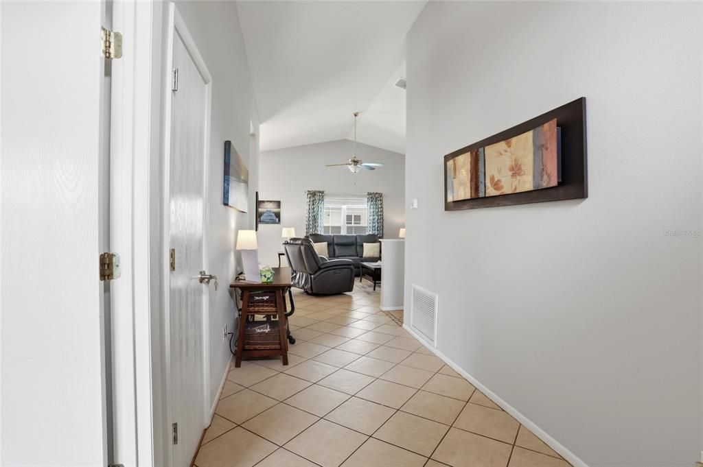 For Sale: $353,900 (3 beds, 2 baths, 1571 Square Feet)