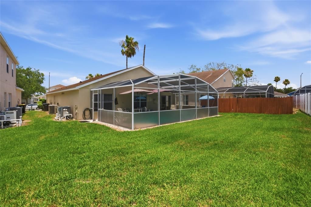 For Sale: $353,900 (3 beds, 2 baths, 1571 Square Feet)