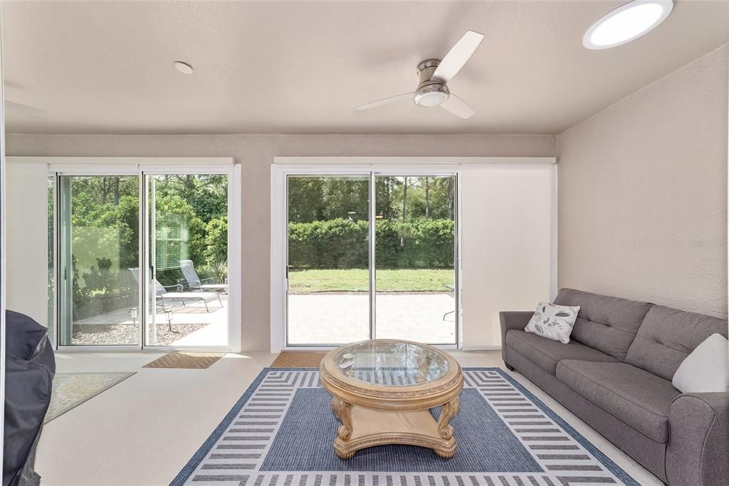 For Sale: $389,900 (3 beds, 2 baths, 2016 Square Feet)
