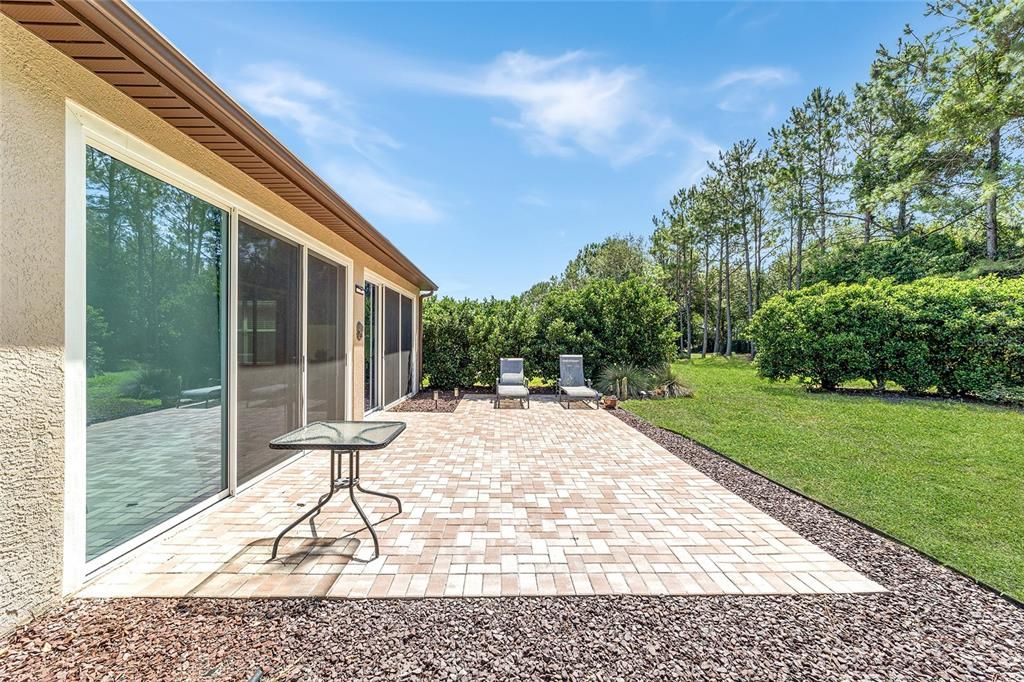 For Sale: $389,900 (3 beds, 2 baths, 2016 Square Feet)