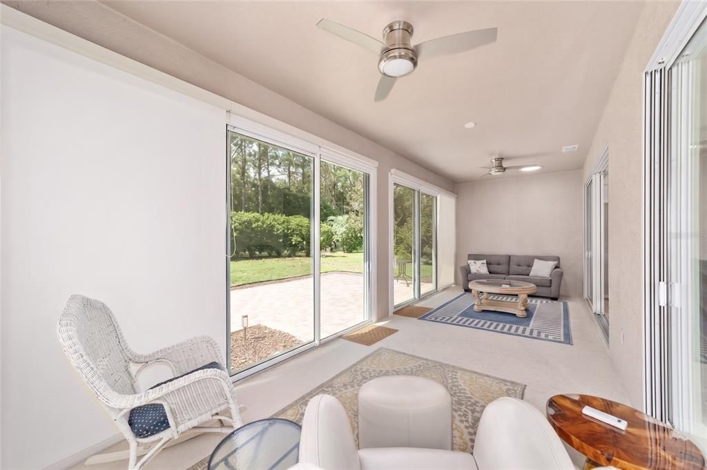 For Sale: $389,900 (3 beds, 2 baths, 2016 Square Feet)