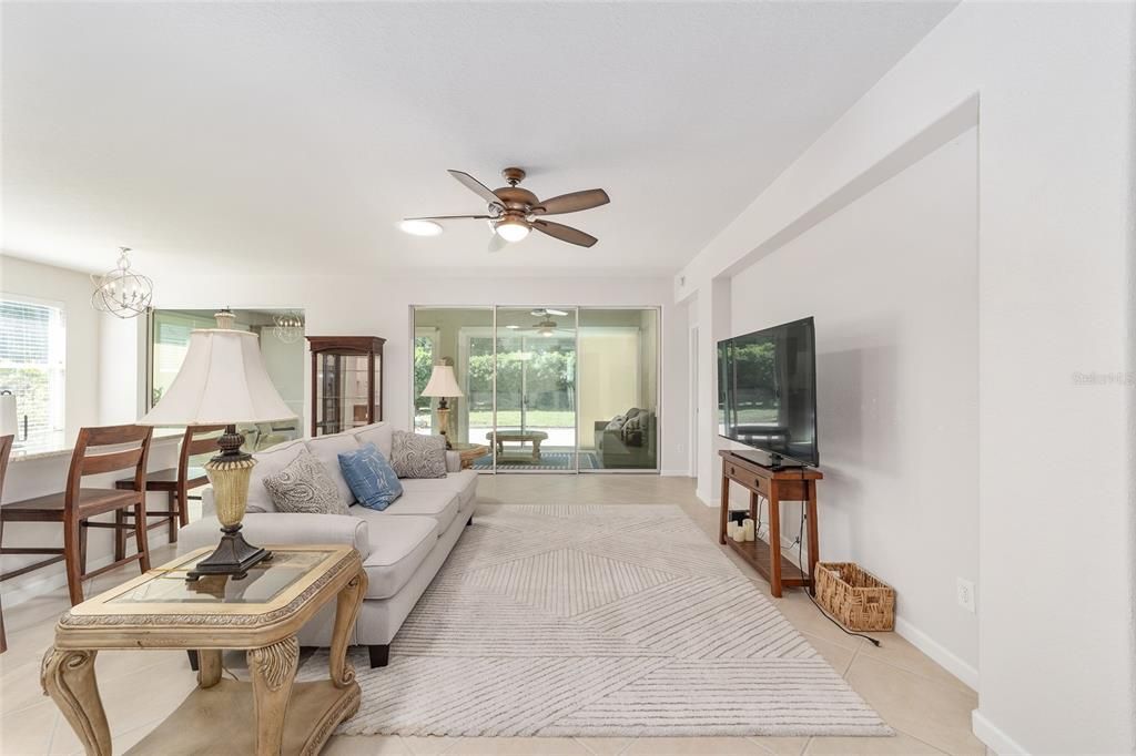For Sale: $389,900 (3 beds, 2 baths, 2016 Square Feet)