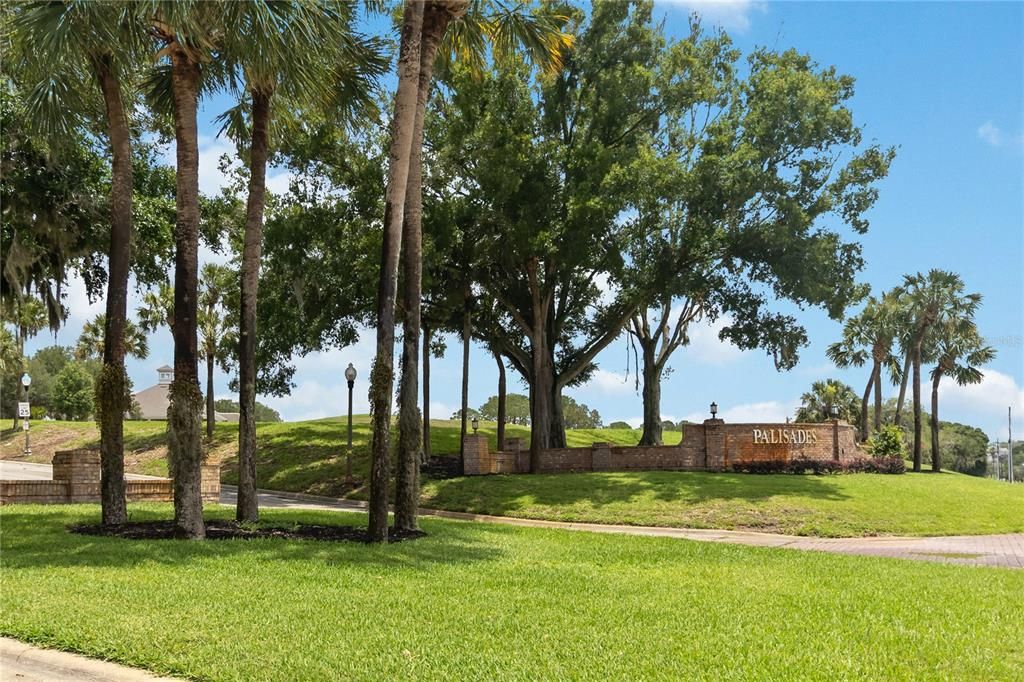 For Sale: $675,000 (4 beds, 3 baths, 3040 Square Feet)