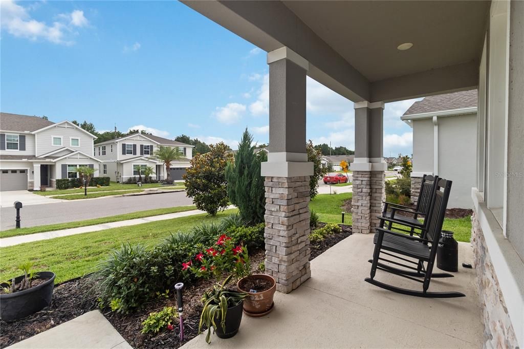 For Sale: $675,000 (4 beds, 3 baths, 3040 Square Feet)