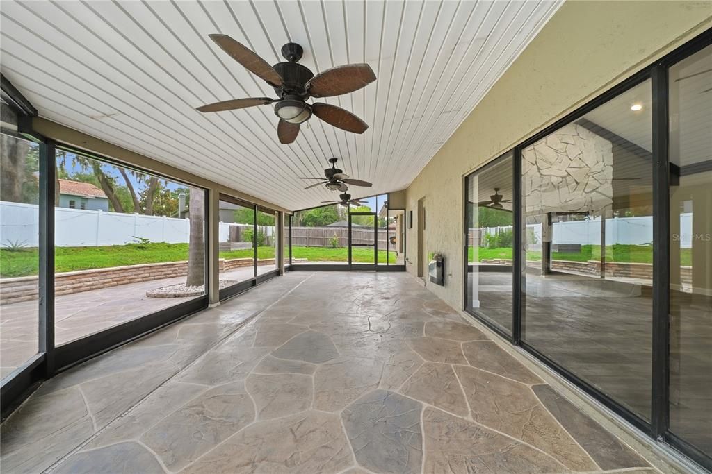 For Sale: $535,000 (4 beds, 2 baths, 2061 Square Feet)