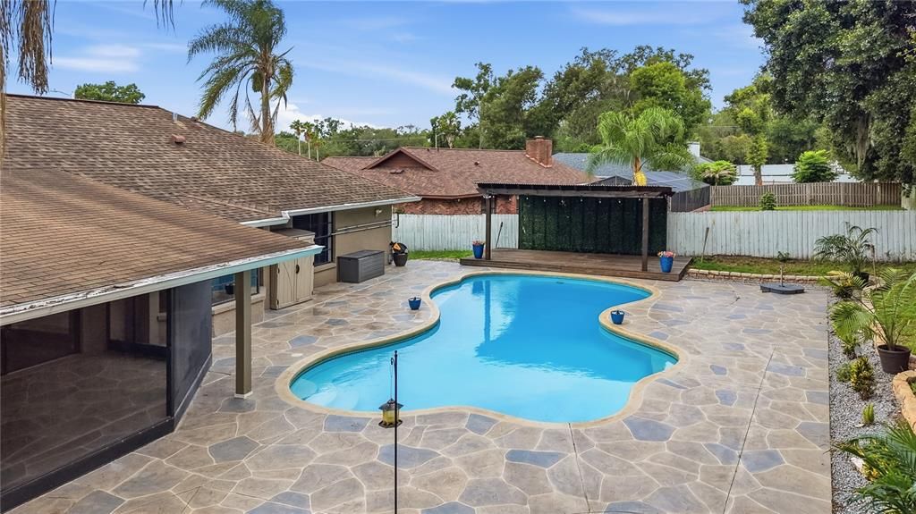 For Sale: $535,000 (4 beds, 2 baths, 2061 Square Feet)