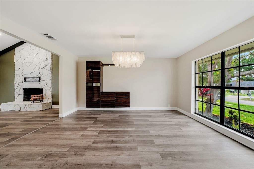 For Sale: $535,000 (4 beds, 2 baths, 2061 Square Feet)