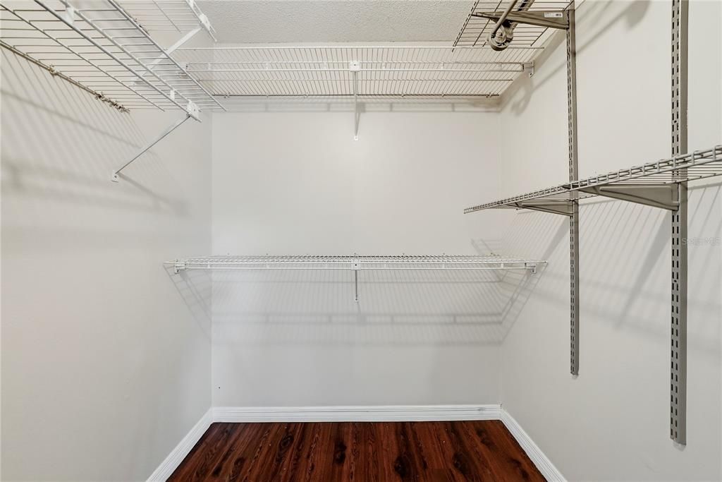 For Sale: $535,000 (4 beds, 2 baths, 2061 Square Feet)