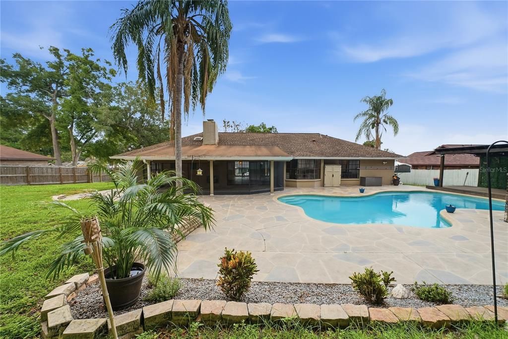 For Sale: $535,000 (4 beds, 2 baths, 2061 Square Feet)