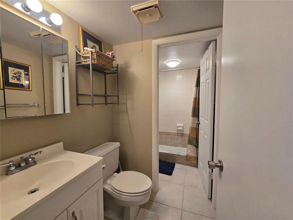 En Renta: $1,500 (2 camas, 1 baños, 1054 Pies cuadrados)
