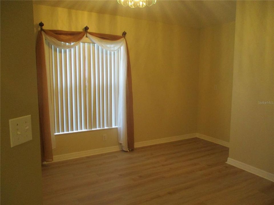 В аренду: $2,150 (2 спален, 2 ванн, 1450 Квадратных фут)