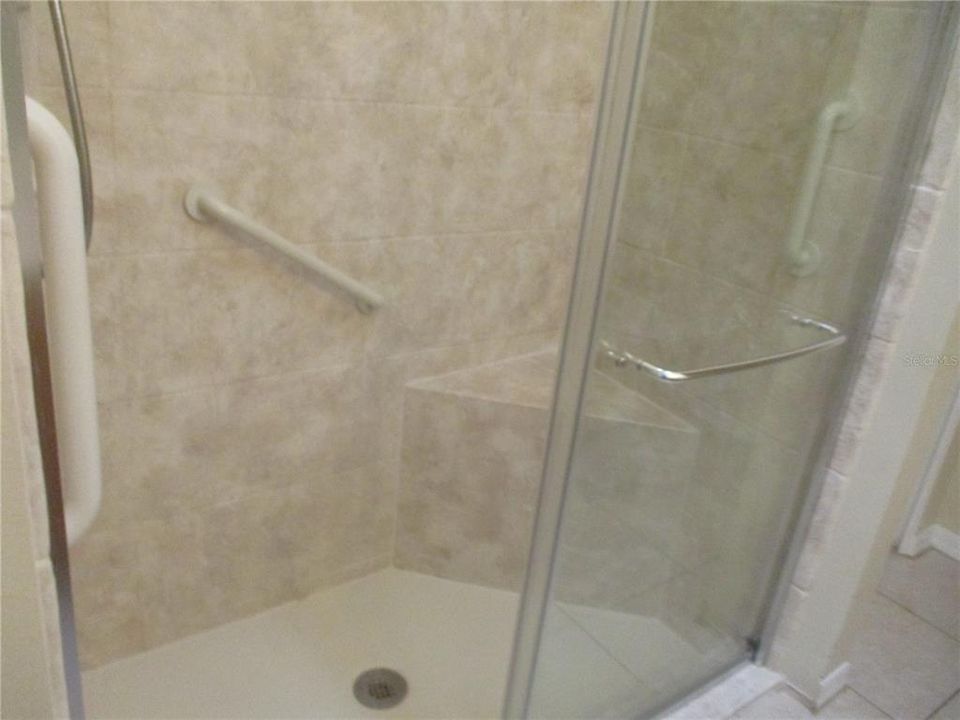 В аренду: $2,150 (2 спален, 2 ванн, 1450 Квадратных фут)