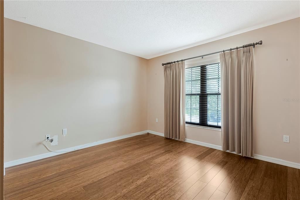 En Venta: $219,000 (2 camas, 2 baños, 1070 Pies cuadrados)