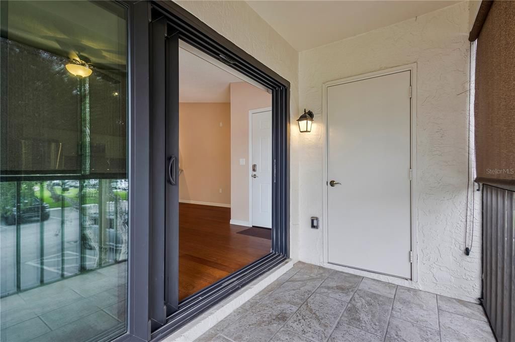En Venta: $219,000 (2 camas, 2 baños, 1070 Pies cuadrados)