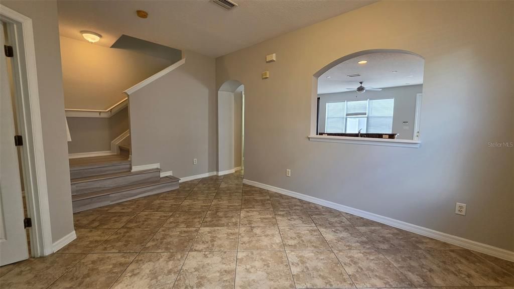 For Rent: $2,795 (3 beds, 2 baths, 1683 Square Feet)