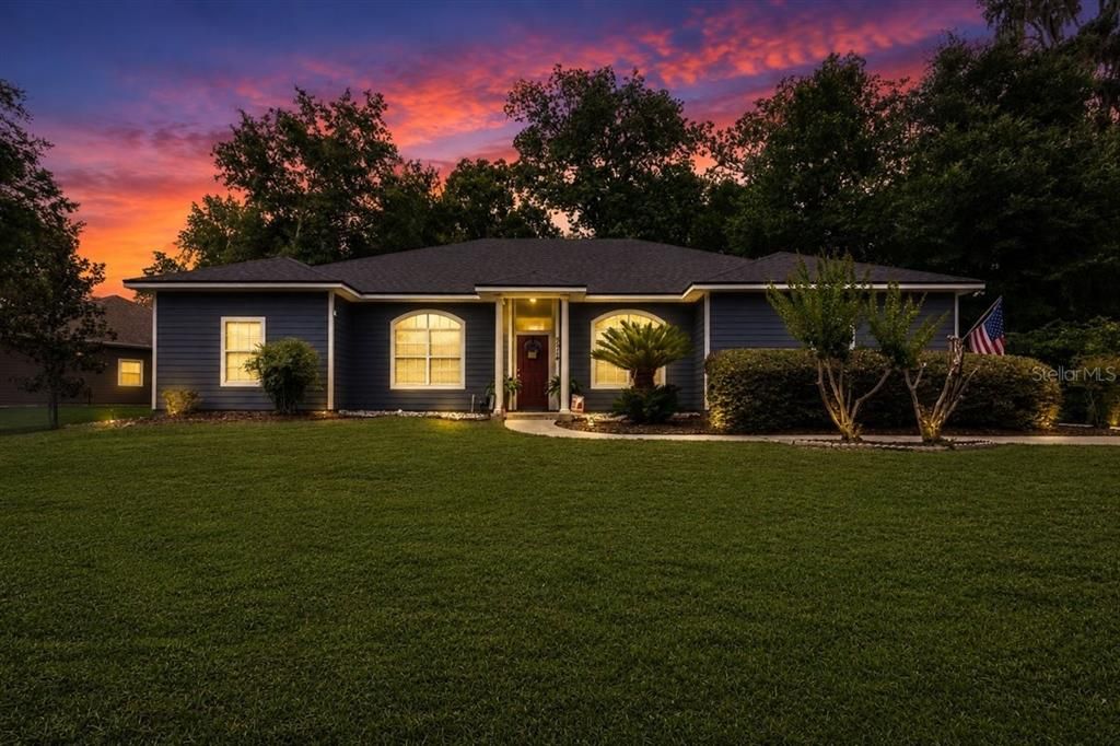 For Sale: $454,900 (4 beds, 3 baths, 2291 Square Feet)