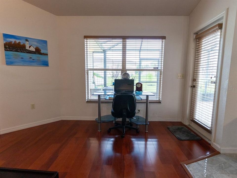 En Venta: $325,000 (3 camas, 2 baños, 2191 Pies cuadrados)