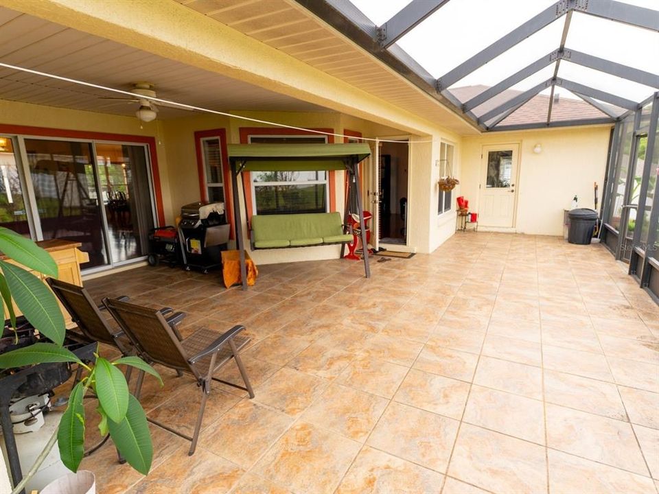 En Venta: $325,000 (3 camas, 2 baños, 2191 Pies cuadrados)