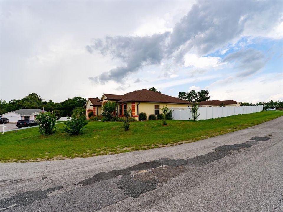 En Venta: $325,000 (3 camas, 2 baños, 2191 Pies cuadrados)