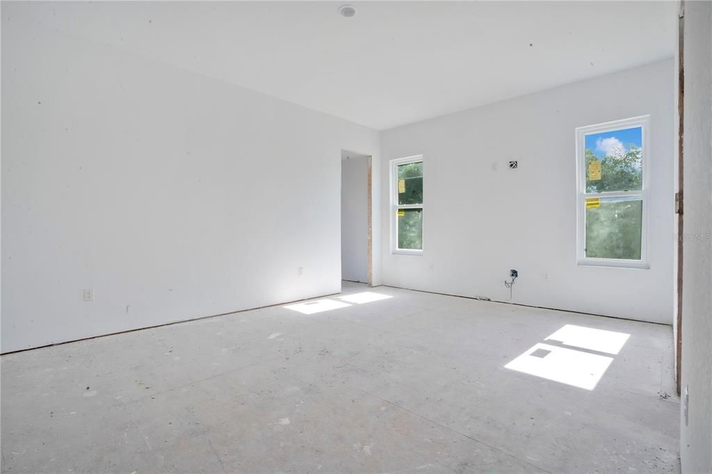 For Sale: $1,200,000 (4 beds, 4 baths, 4923 Square Feet)
