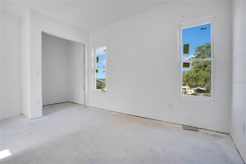 For Sale: $1,200,000 (4 beds, 4 baths, 4923 Square Feet)