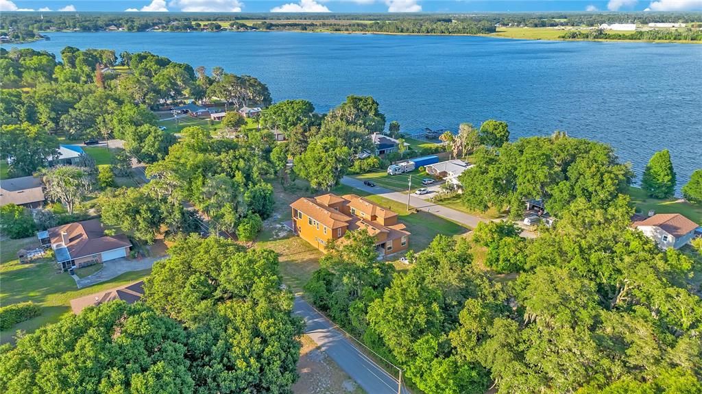 For Sale: $1,200,000 (4 beds, 4 baths, 4923 Square Feet)