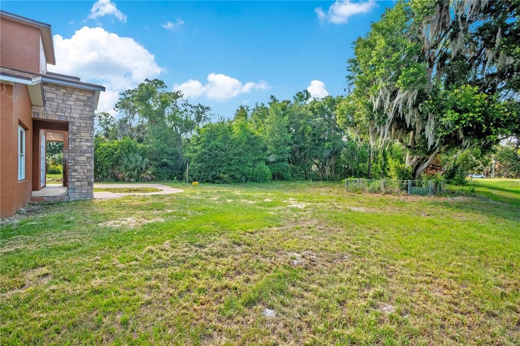 For Sale: $1,200,000 (4 beds, 4 baths, 4923 Square Feet)