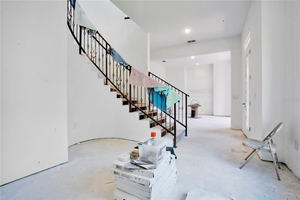 For Sale: $1,200,000 (4 beds, 4 baths, 4923 Square Feet)