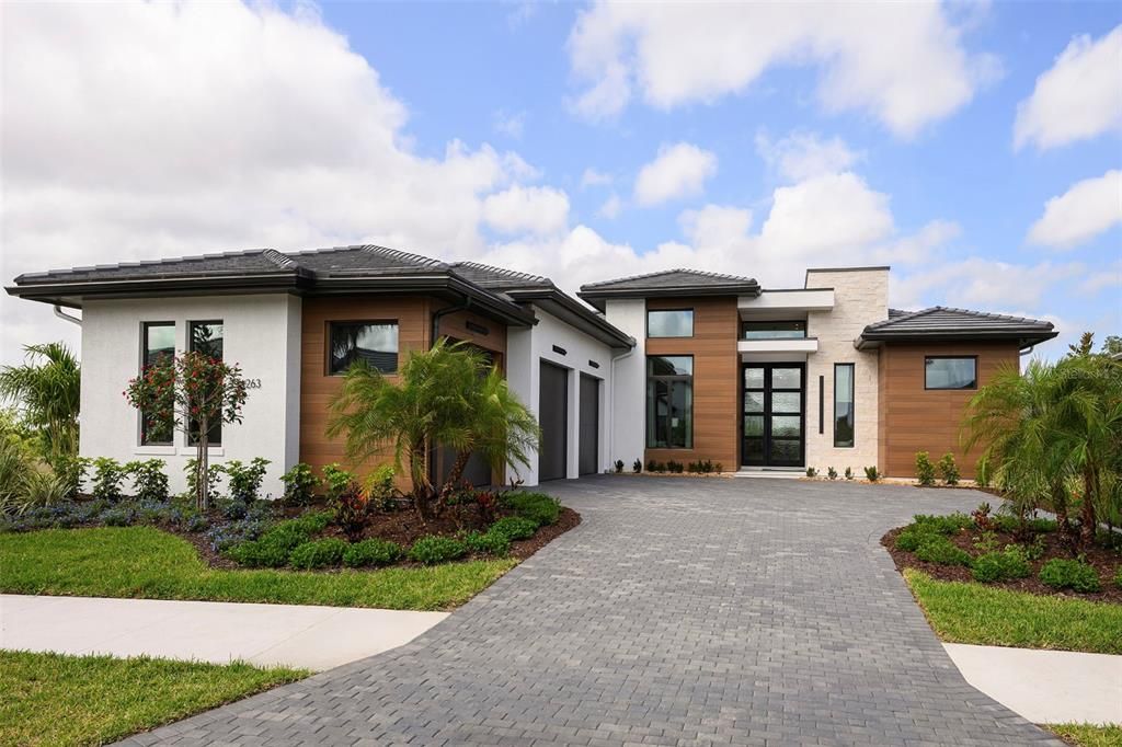 For Sale: $3,479,875 (3 beds, 3 baths, 3632 Square Feet)