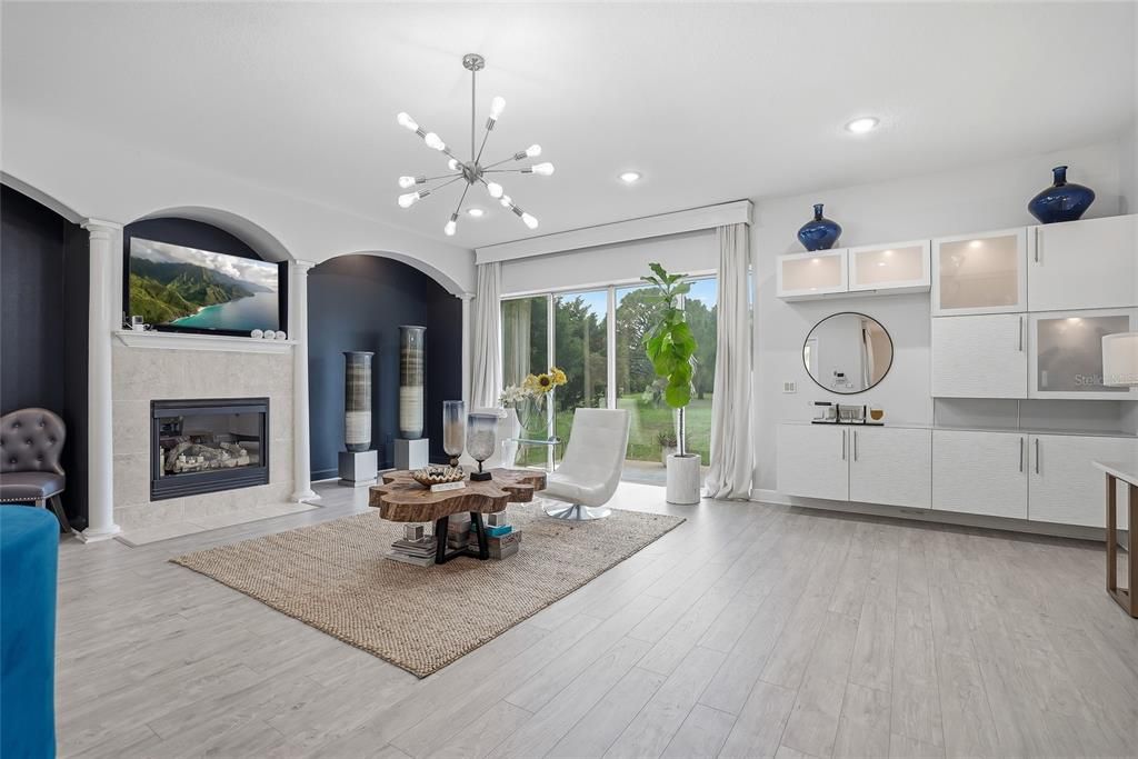En Venta: $793,999 (4 camas, 3 baños, 3148 Pies cuadrados)